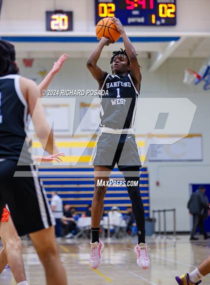 Thumbnail 3 in Merced vs. Hanford West photogallery.