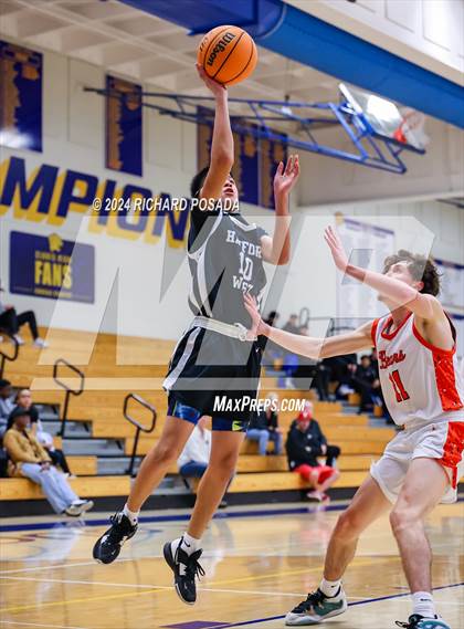 Thumbnail 2 in Merced vs. Hanford West photogallery.