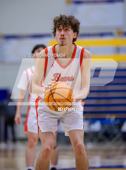 Thumbnail 2 in Merced vs. Hanford West photogallery.