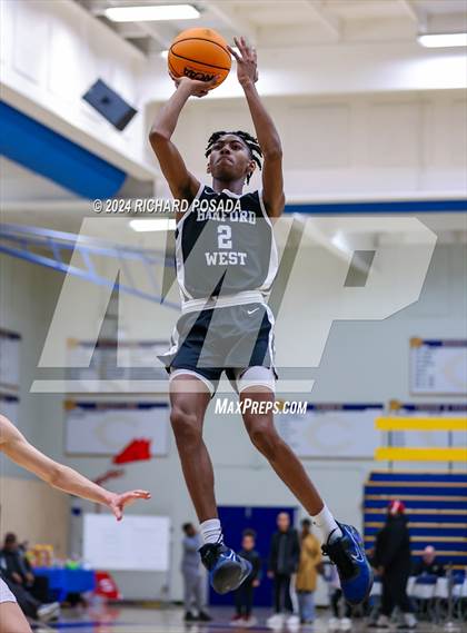 Thumbnail 2 in Merced vs. Hanford West photogallery.