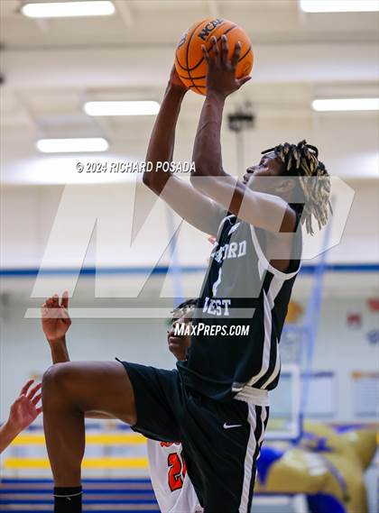 Thumbnail 1 in Merced vs. Hanford West photogallery.