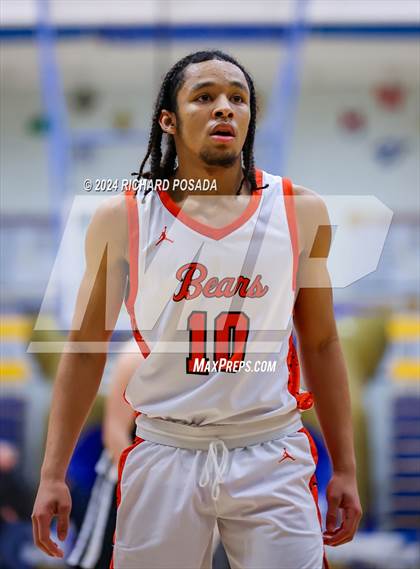 Thumbnail 2 in Merced vs. Hanford West photogallery.
