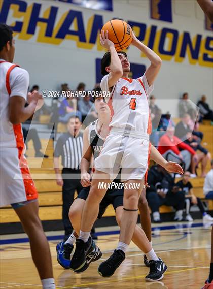 Thumbnail 2 in Merced vs. Hanford West photogallery.