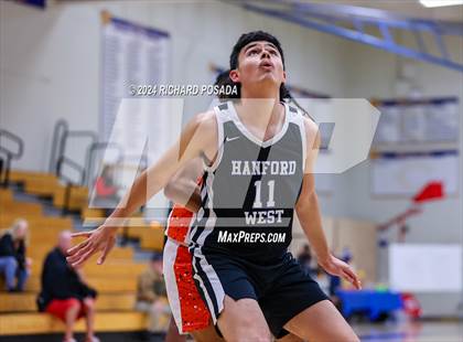 Thumbnail 1 in Merced vs. Hanford West photogallery.