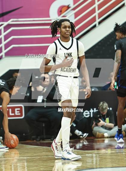 Thumbnail 3 in IMG Academy vs Link Academy (Spalding Hoophall Classic) photogallery.