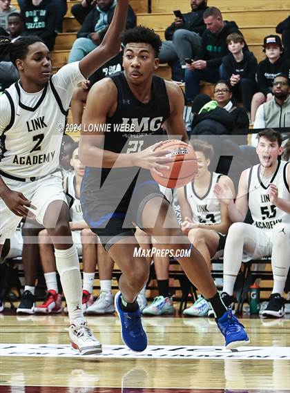 Thumbnail 2 in IMG Academy vs Link Academy (Spalding Hoophall Classic) photogallery.