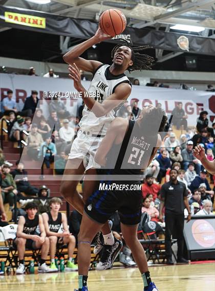 Thumbnail 2 in IMG Academy vs Link Academy (Spalding Hoophall Classic) photogallery.