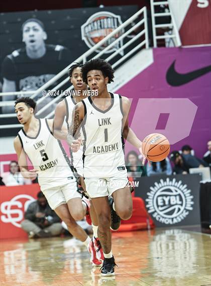 Thumbnail 3 in IMG Academy vs Link Academy (Spalding Hoophall Classic) photogallery.