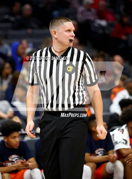 Thumbnail 3 in James Logan vs Roosevelt (CIF State D1 Final) photogallery.