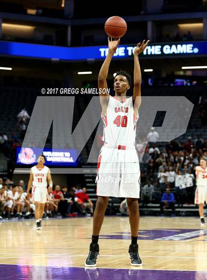 Thumbnail 2 in James Logan vs Roosevelt (CIF State D1 Final) photogallery.
