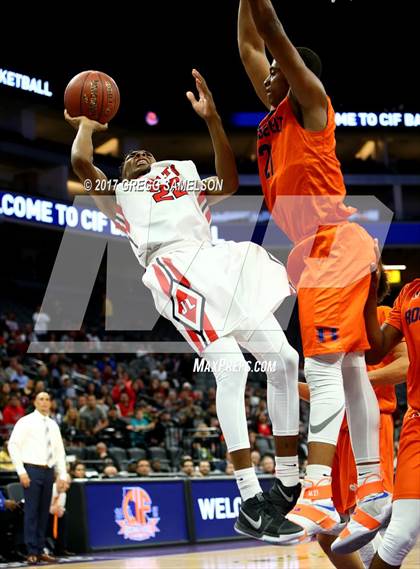 Thumbnail 3 in James Logan vs Roosevelt (CIF State D1 Final) photogallery.