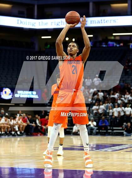 Thumbnail 1 in James Logan vs Roosevelt (CIF State D1 Final) photogallery.