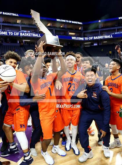 Thumbnail 1 in James Logan vs Roosevelt (CIF State D1 Final) photogallery.