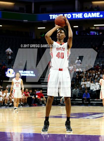 Thumbnail 1 in James Logan vs Roosevelt (CIF State D1 Final) photogallery.