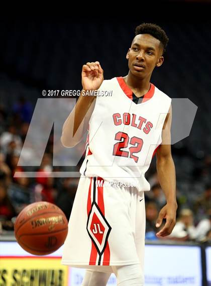 Thumbnail 2 in James Logan vs Roosevelt (CIF State D1 Final) photogallery.