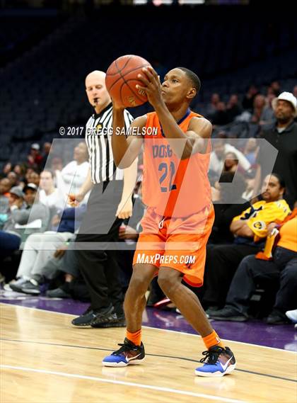 Thumbnail 3 in James Logan vs Roosevelt (CIF State D1 Final) photogallery.