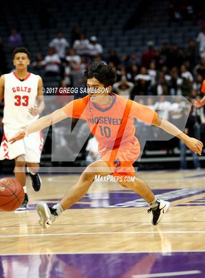 Thumbnail 2 in James Logan vs Roosevelt (CIF State D1 Final) photogallery.