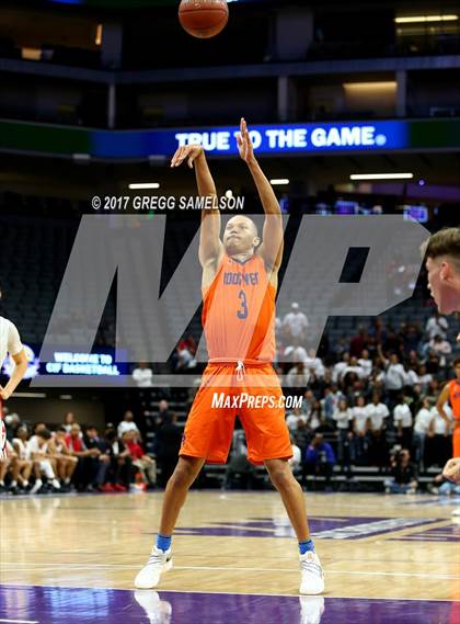 Thumbnail 2 in James Logan vs Roosevelt (CIF State D1 Final) photogallery.