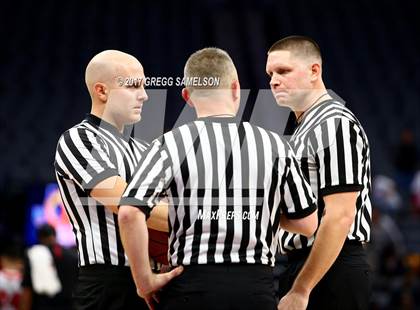 Thumbnail 1 in James Logan vs Roosevelt (CIF State D1 Final) photogallery.