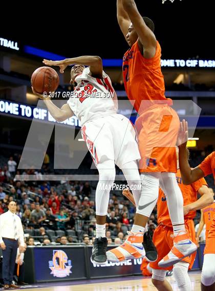 Thumbnail 2 in James Logan vs Roosevelt (CIF State D1 Final) photogallery.