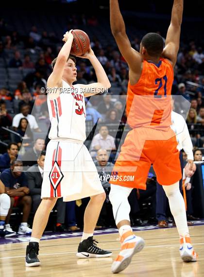 Thumbnail 3 in James Logan vs Roosevelt (CIF State D1 Final) photogallery.