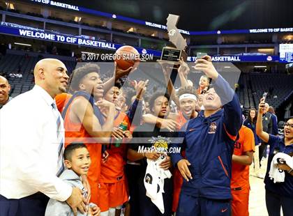 Thumbnail 2 in James Logan vs Roosevelt (CIF State D1 Final) photogallery.