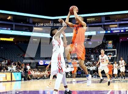 Thumbnail 3 in James Logan vs Roosevelt (CIF State D1 Final) photogallery.