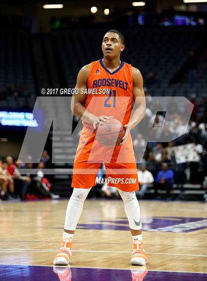 Thumbnail 1 in James Logan vs Roosevelt (CIF State D1 Final) photogallery.