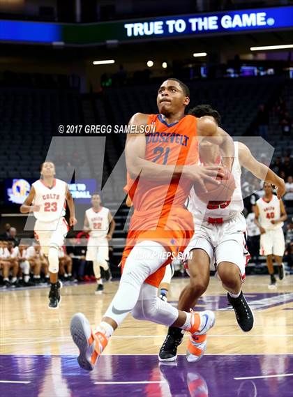 Thumbnail 3 in James Logan vs Roosevelt (CIF State D1 Final) photogallery.