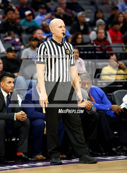 Thumbnail 1 in James Logan vs Roosevelt (CIF State D1 Final) photogallery.