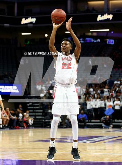 Thumbnail 2 in James Logan vs Roosevelt (CIF State D1 Final) photogallery.