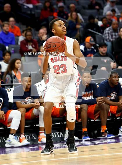 Thumbnail 3 in James Logan vs Roosevelt (CIF State D1 Final) photogallery.