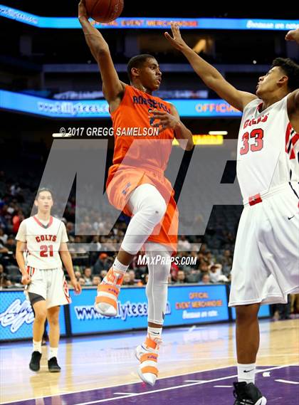 Thumbnail 2 in James Logan vs Roosevelt (CIF State D1 Final) photogallery.