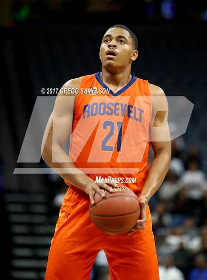 Thumbnail 2 in James Logan vs Roosevelt (CIF State D1 Final) photogallery.