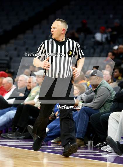Thumbnail 3 in James Logan vs Roosevelt (CIF State D1 Final) photogallery.