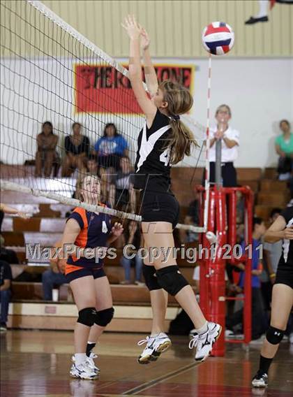 Thumbnail 1 in JV: Chatsworth @ Taft photogallery.