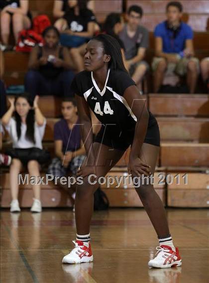 Thumbnail 1 in JV: Chatsworth @ Taft photogallery.