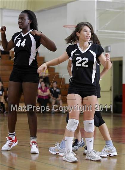 Thumbnail 3 in JV: Chatsworth @ Taft photogallery.