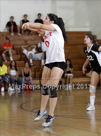 Thumbnail 3 in JV: Chatsworth @ Taft photogallery.