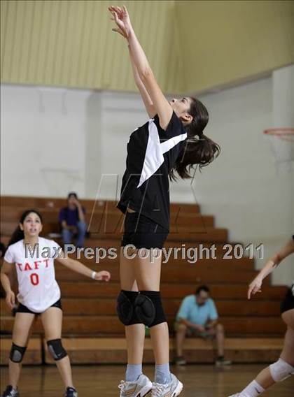 Thumbnail 3 in JV: Chatsworth @ Taft photogallery.