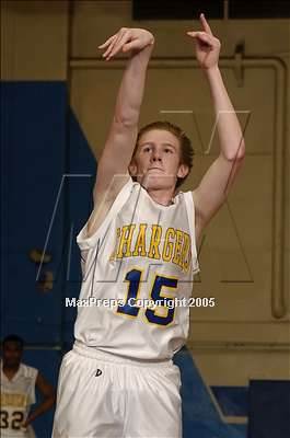 Thumbnail 1 in Garey @ Charter Oak photogallery.