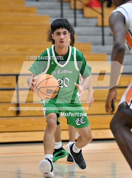 Thumbnail 2 in El Camino vs. Foothill (Folsom New Year's Challenge) photogallery.