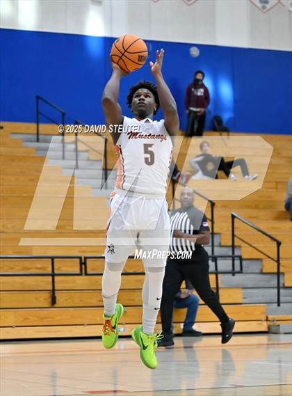 Thumbnail 1 in El Camino vs. Foothill (Folsom New Year's Challenge) photogallery.