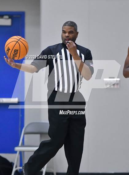 Thumbnail 2 in El Camino vs. Foothill (Folsom New Year's Challenge) photogallery.