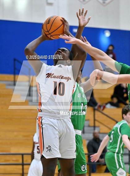 Thumbnail 1 in El Camino vs. Foothill (Folsom New Year's Challenge) photogallery.