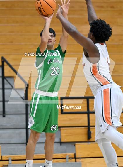 Thumbnail 1 in El Camino vs. Foothill (Folsom New Year's Challenge) photogallery.