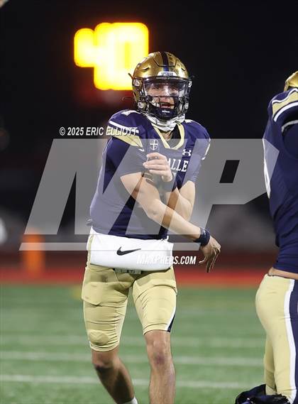 Thumbnail 1 in Central Catholic vs La Salle College (PIAA 6A Final) photogallery.