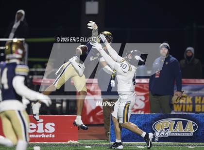 Thumbnail 1 in Central Catholic vs La Salle College (PIAA 6A Final) photogallery.