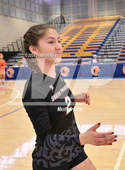 Thumbnail 1 in Hilmar vs South Pasadena (CIF Division 4 Final) photogallery.