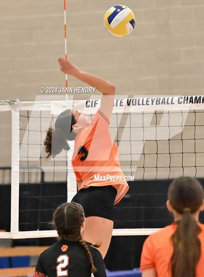 Thumbnail 2 in Hilmar vs South Pasadena (CIF Division 4 Final) photogallery.